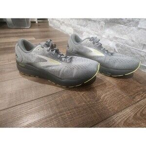 Brooks Mens Ghost 16 1104182E040 Gray Running Shoes Sneakers Size 11 2E